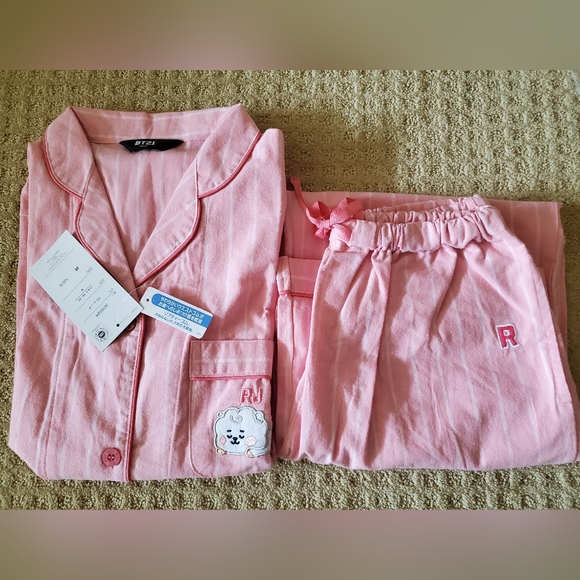 *SOLD* BT21 RJ Pajamas - Picture 1 of 1